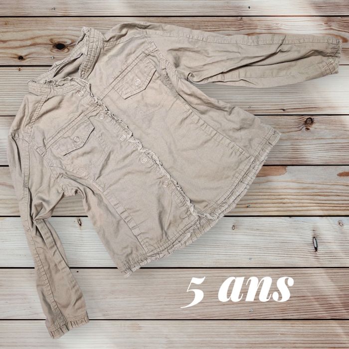👚🌿 Chemisier kaki Tout Compte Fait – 5 ans 💖