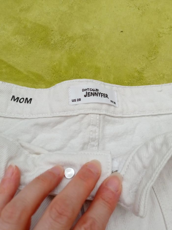 Short en jean blanc Jennyfer taille 38 - photo numéro 3