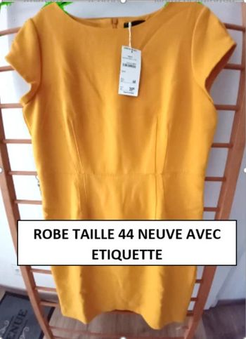 Robe JBC taille 44