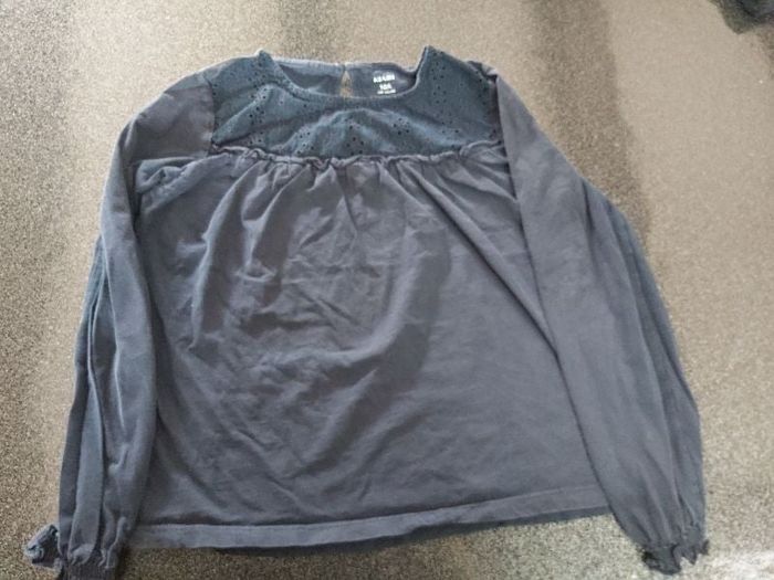 T shirt 10 ans kiabi bon état