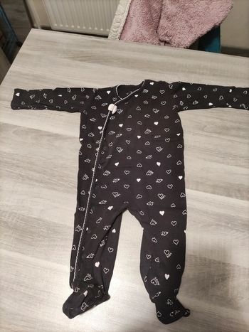 Grenouillère taille 6 mois