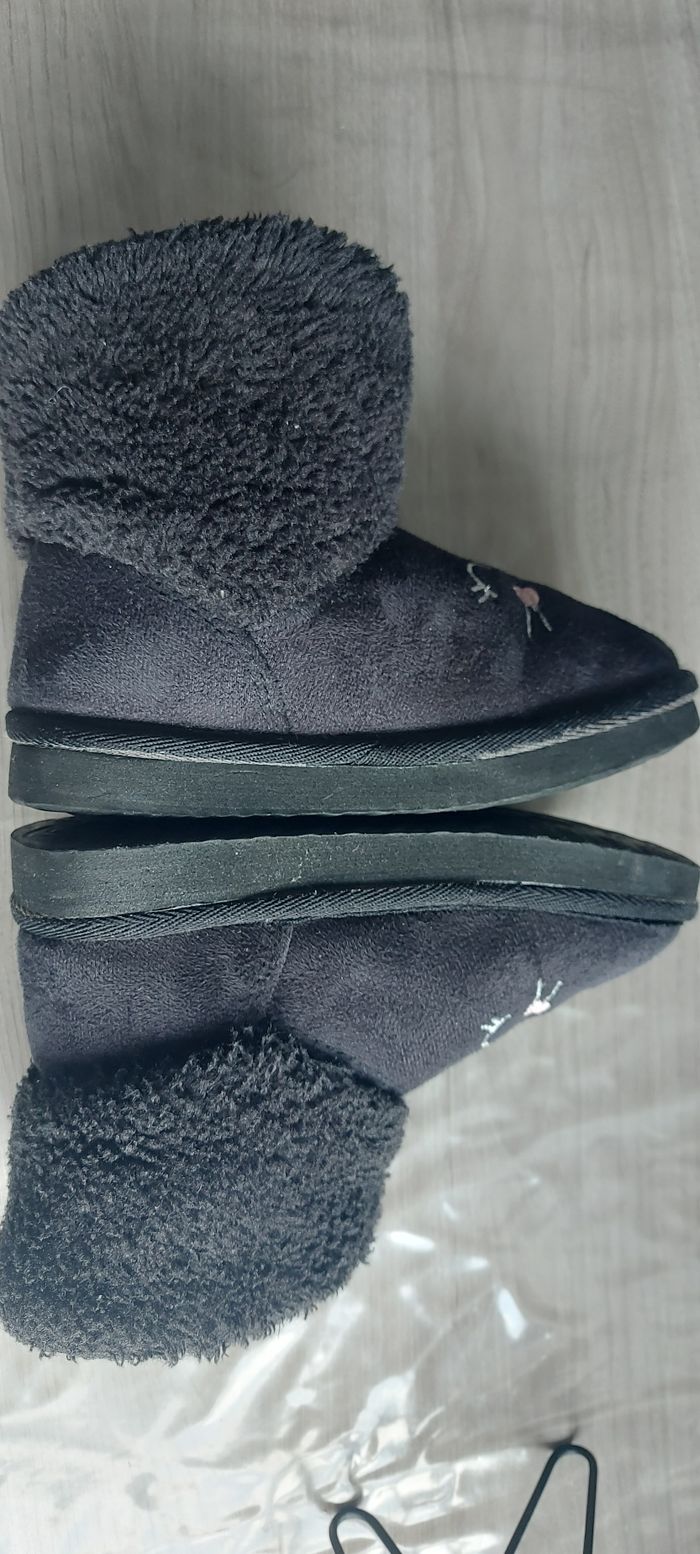 Chaussons H&M pointure 28/29 - photo numéro 4