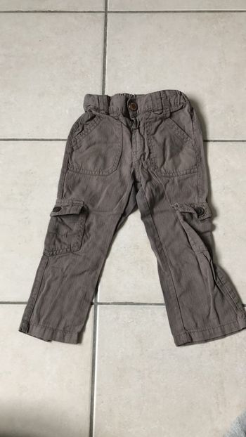 Pantalon kidkanai 24 mois très bon état