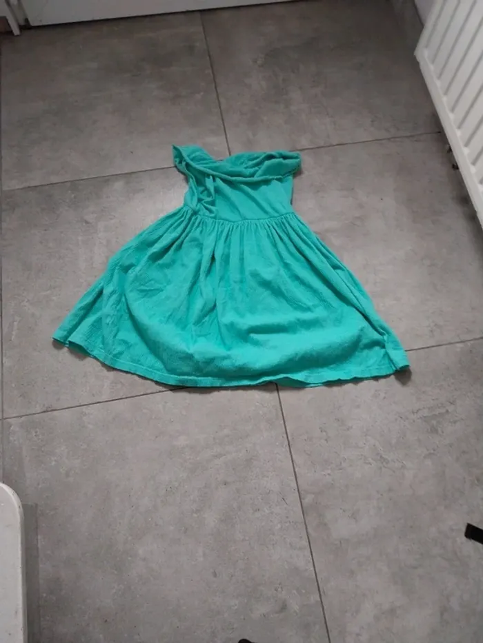 Robe epaules dénudées - photo numéro 2