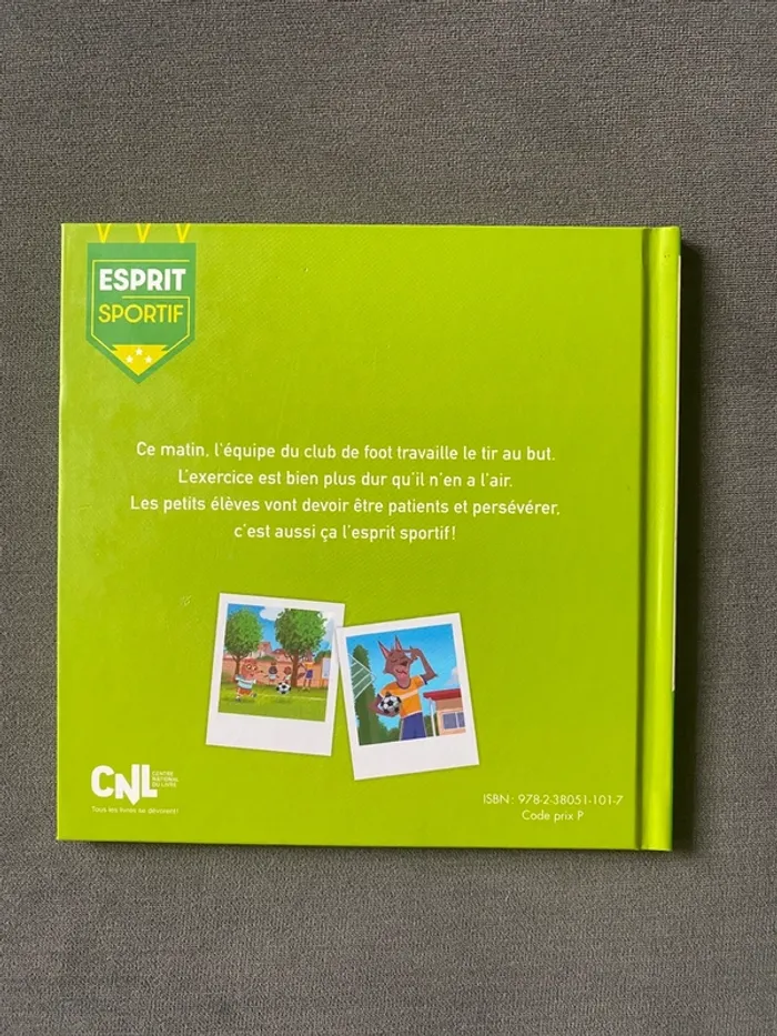 Livre mcdonalds esprit sportif l'entraînement de football Virginie grimaldi - photo numéro 2