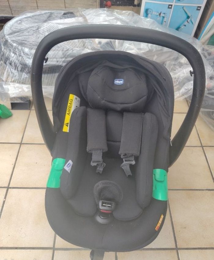 Poussette CHICCO Trio + base ISOFIX - photo numéro 5
