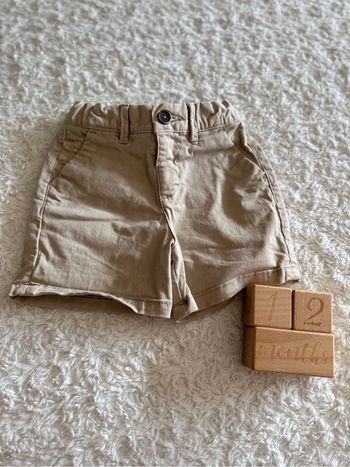 Short beige 12/18 mois