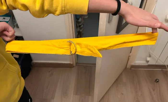 Short jaune taille 38 - photo numéro 4