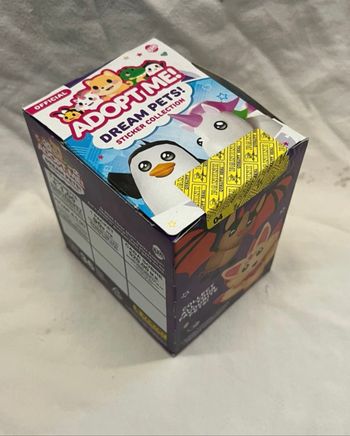 Box panini 36 sachet stickers ADOPT ME neuve scellée
