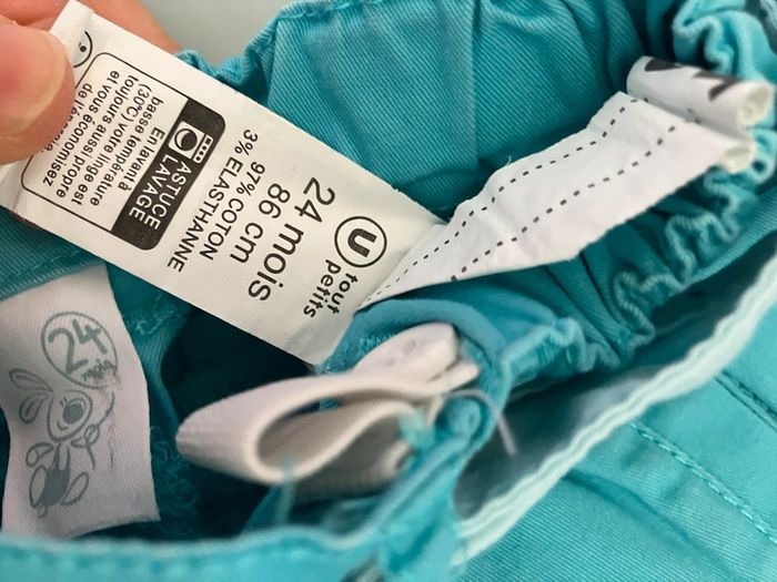 Lot de 4 pantalons printemps /été 24 mois - photo numéro 7