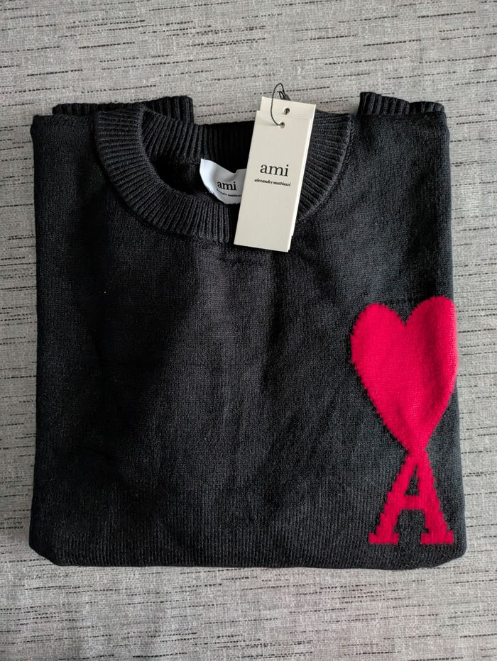Pull Ami neuf taille M