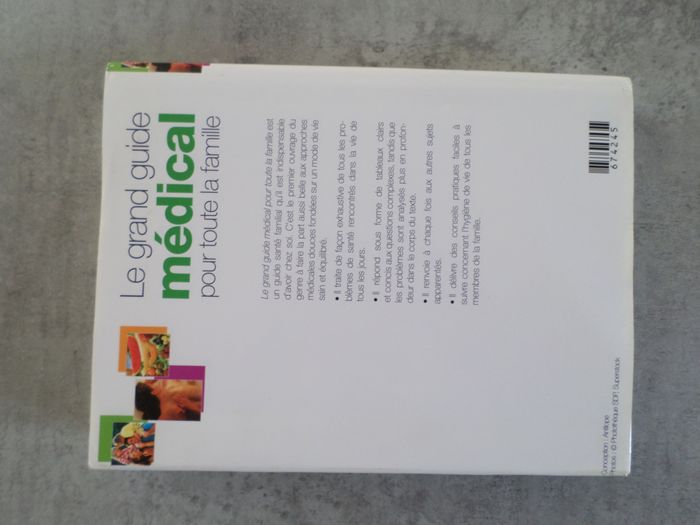 Livre : Le grand guide médical pour toute la famille - Très bon état - photo numéro 2