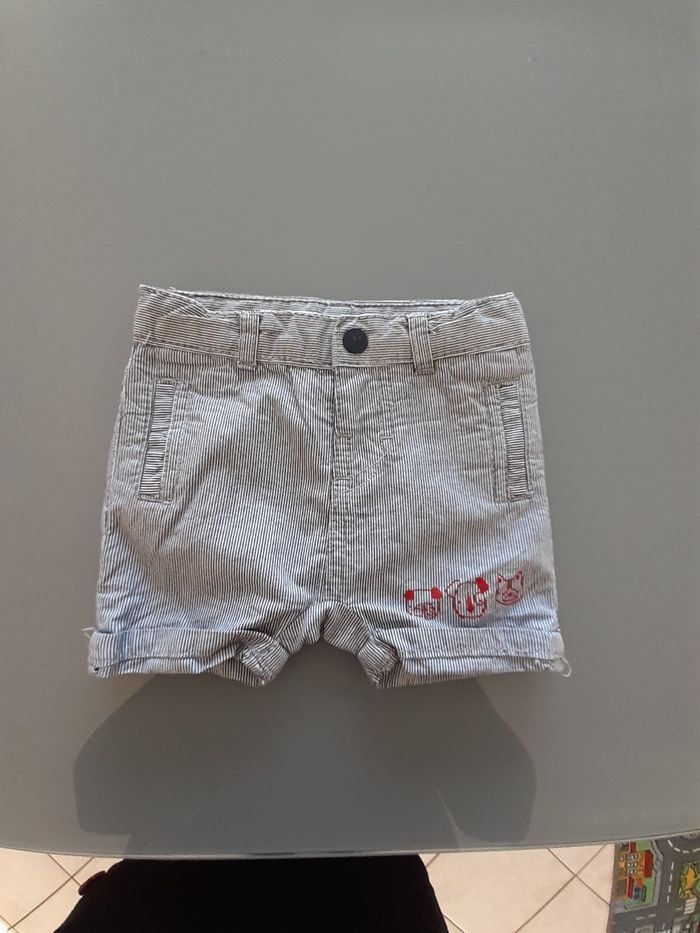 Short 6 mois - photo numéro 2