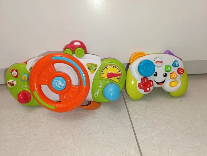 Jouet bébé poussette