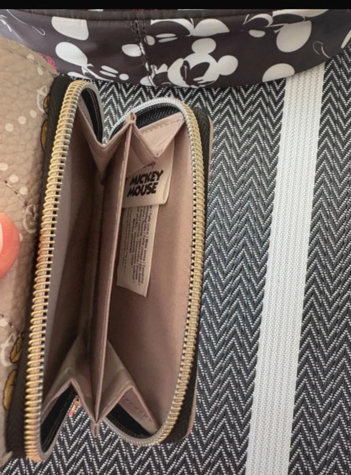 Sac Disney Mickey+portefeuille neuf - photo numéro 3