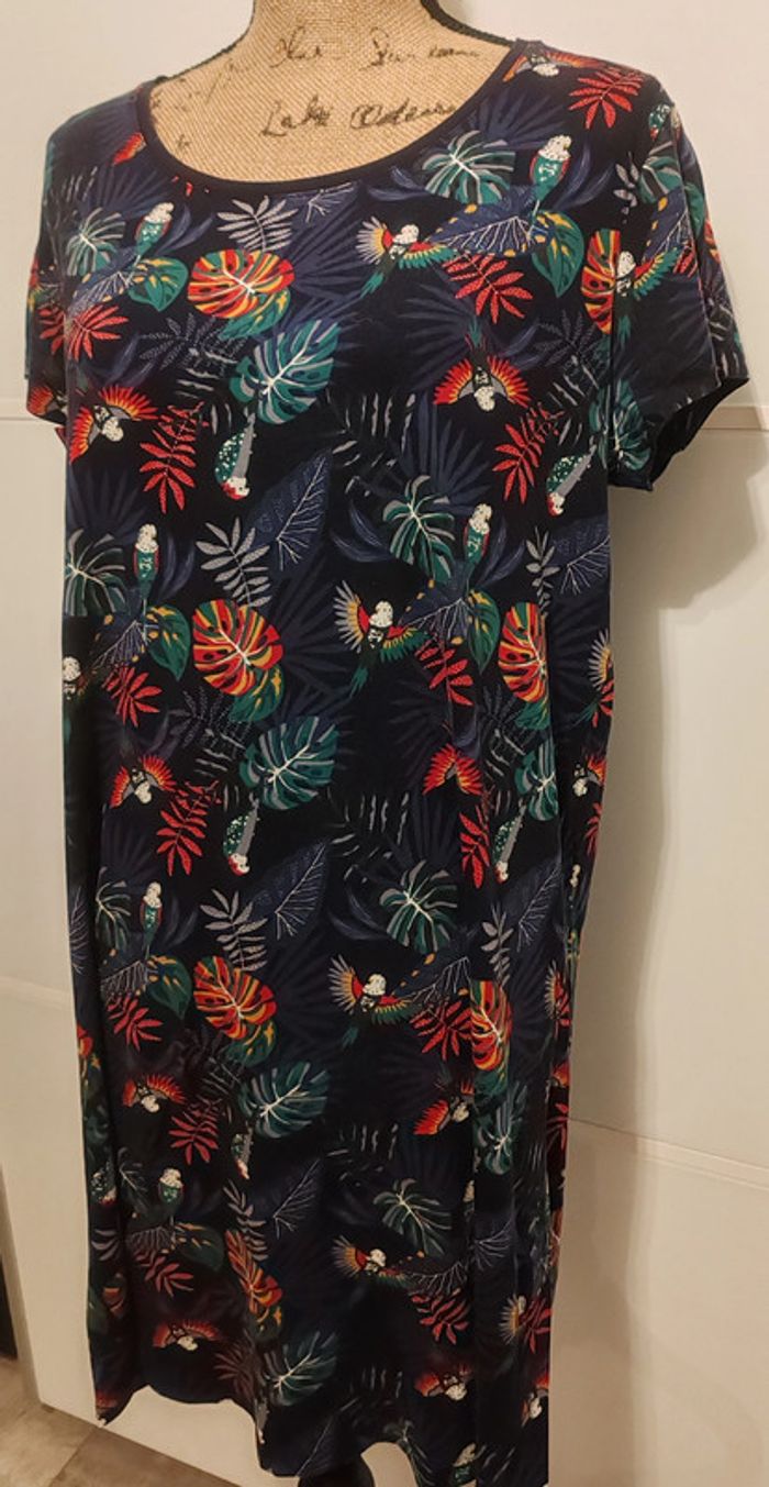 robe taille 42/44 - photo numéro 3