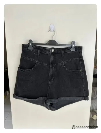 Short en jean noir - Zara