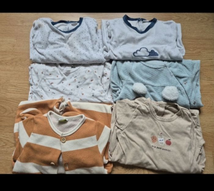 Lot 24 mois - photo numéro 2