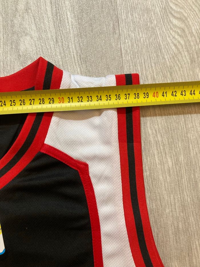 Maillot kuroko no basket équipe de seirin kagami numéro 10