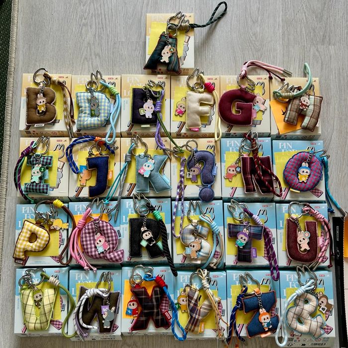 Labubu Porte Clés Pendant Pin For Love Plush Bloom