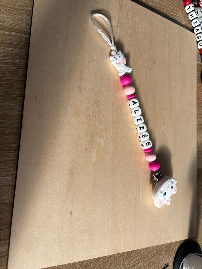 Attache tétine personnalisée - photo numéro 7