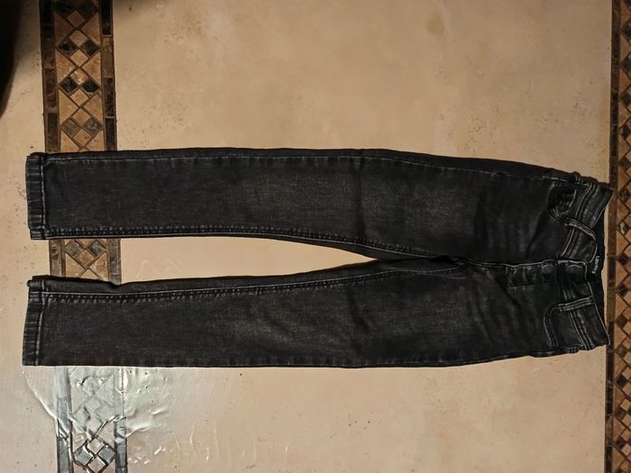 Jeans enfant très bon état