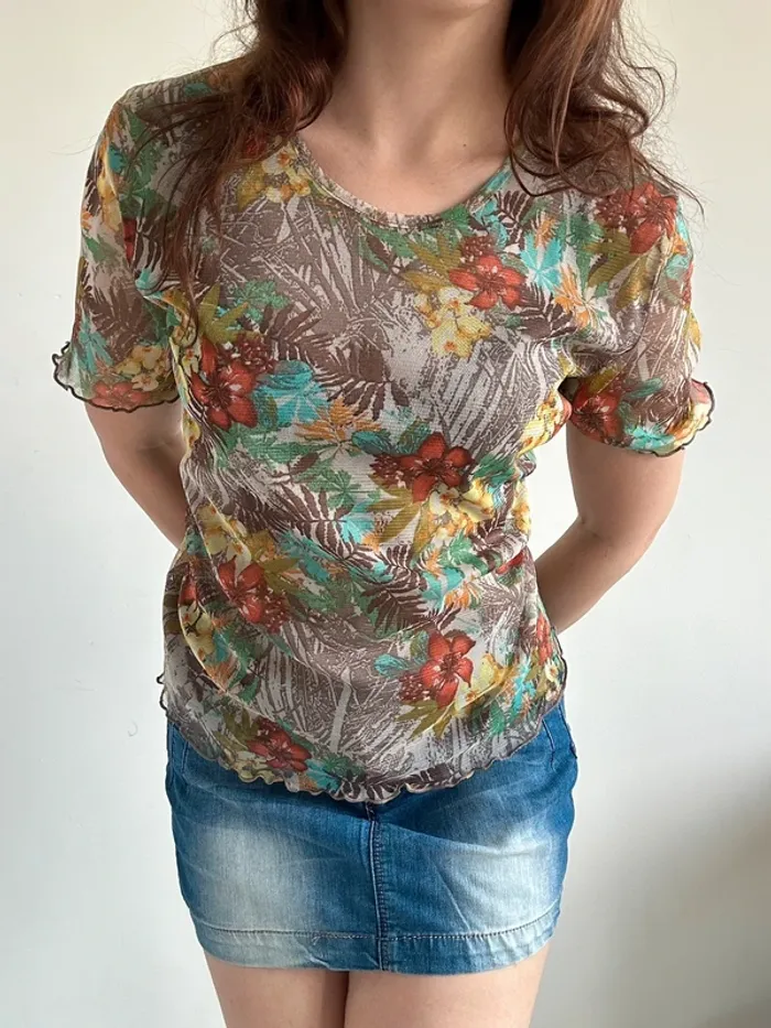 Top t shirt y2k années 2000 en mesh à motifs taille 42/44 - photo numéro 5