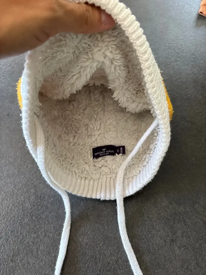 Bonnet - photo numéro 3