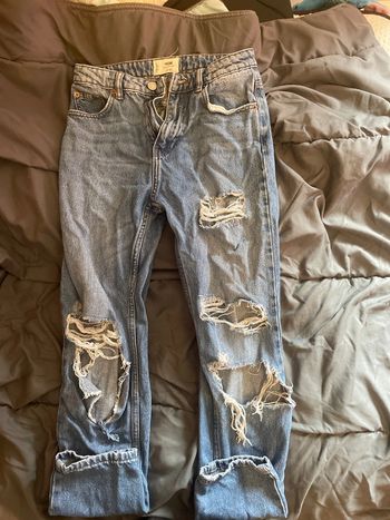 Pantalon trouée mom