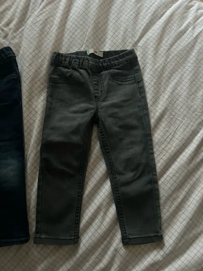 Lot de 2 jean Lévis 2/3 ans - photo numéro 3