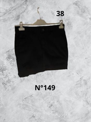 N°149 Jupe jean noir T38.Kiabi.