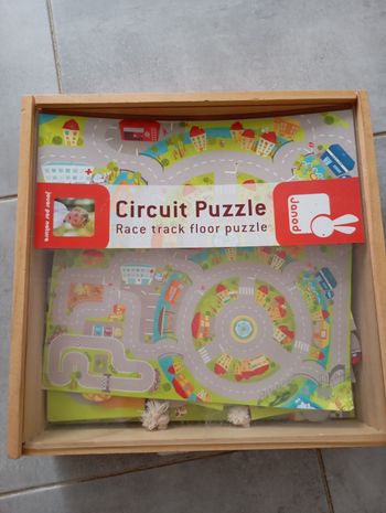 Circuit puzzle avec un vehicule