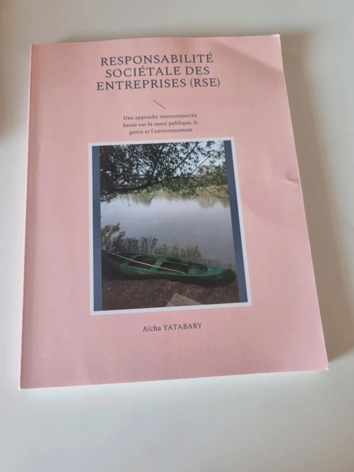 Livre sur la RSE de Aïcha Yatabary