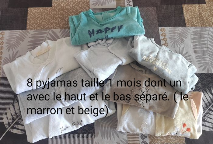 Pyjamas taille 1 mois