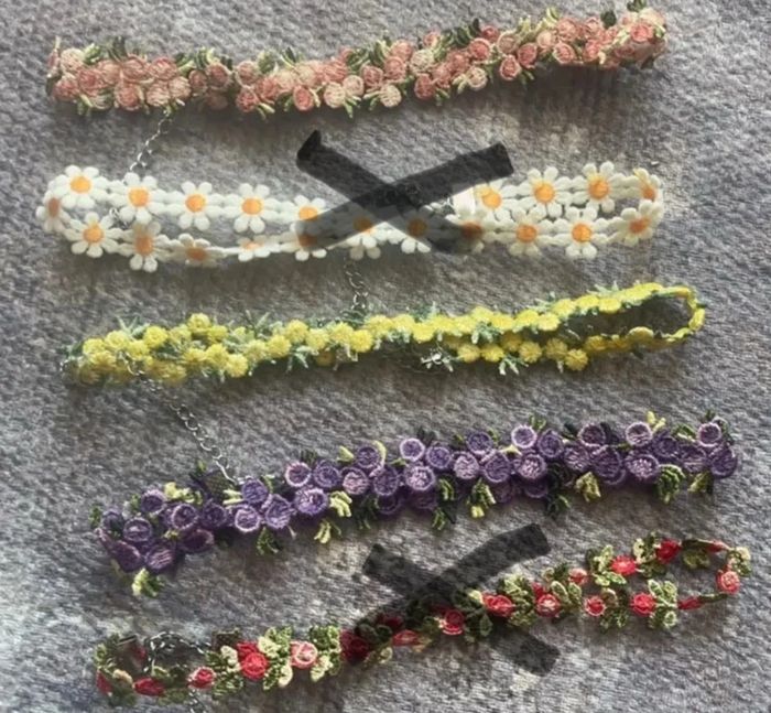 Collier ras de cou en crochet de fleurs bohème - photo numéro 2