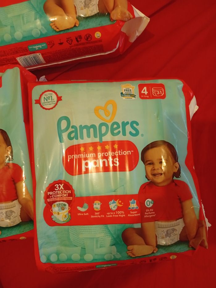 Lot de 3 paquets de couches culottes pampers premium protection taille 4 à 35€ avec le code
BRONZETTE30
Le lot passe à 24,50€ - photo numéro 2