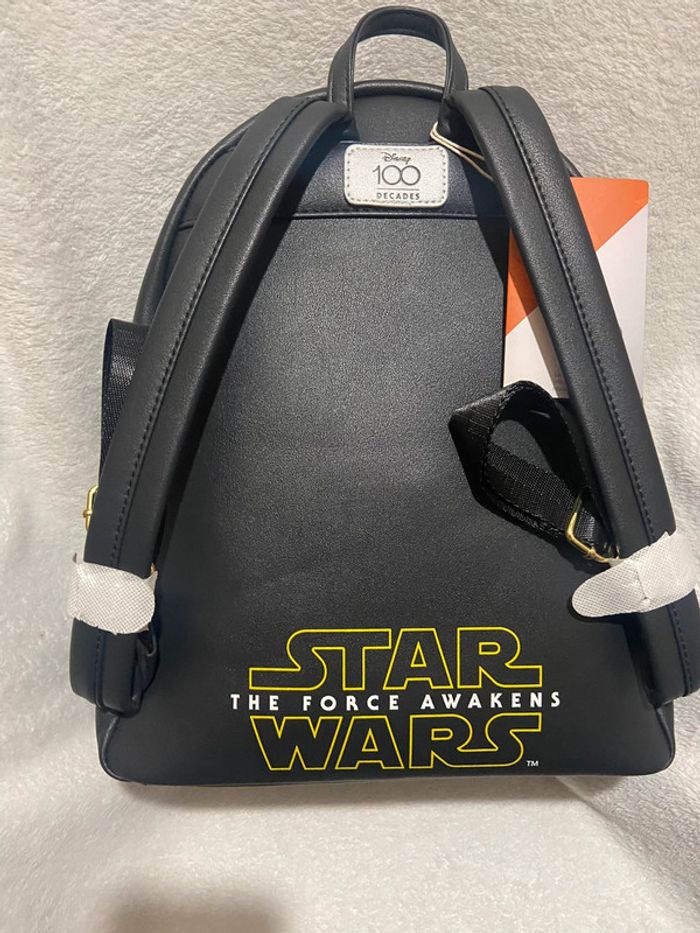 Disney Loungefly Star Wars: The Force Awakens Disney100 Backpack sac a dos - photo numéro 4