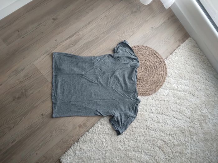 🌸Tee-shirt gris avec imprimé feuillage🌸 - photo numéro 6