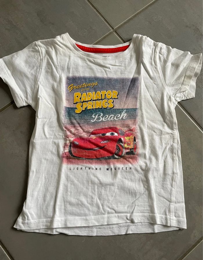 T shirt 4-5 ans Disney Pixar Cars