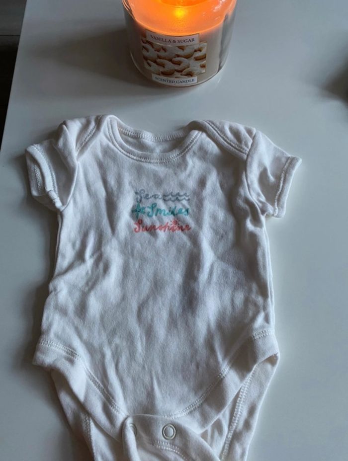 Lot de 5 bodys 0-1 mois - photo numéro 6