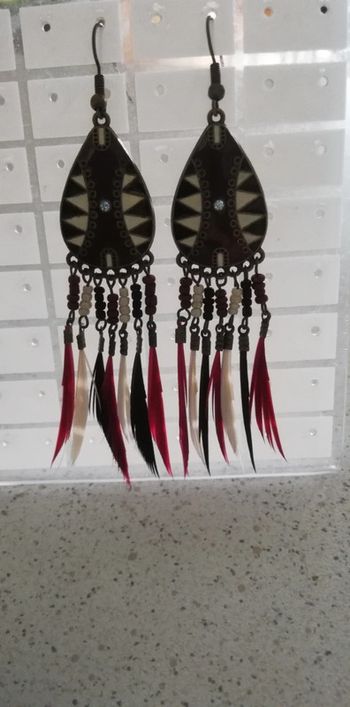 1 paire de boucles d oreilles
