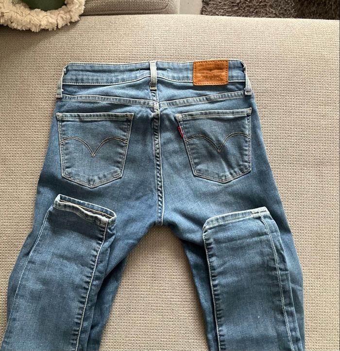 Jean Levis, Skinny, 711
