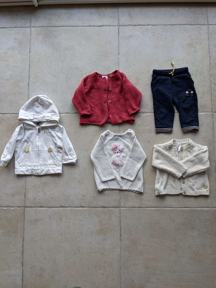 Lot vêtements fille 9 mois
