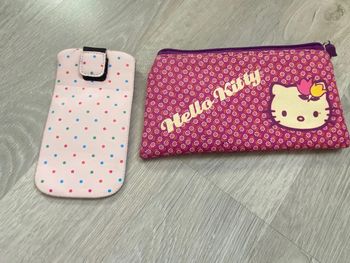 Lot trousse et housse de portable