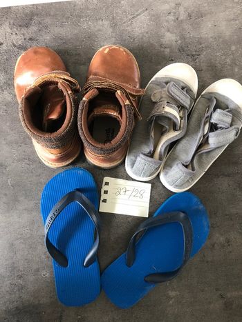 Lot chaussures garçon 27