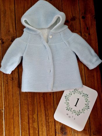 Veste en laine 1 mois