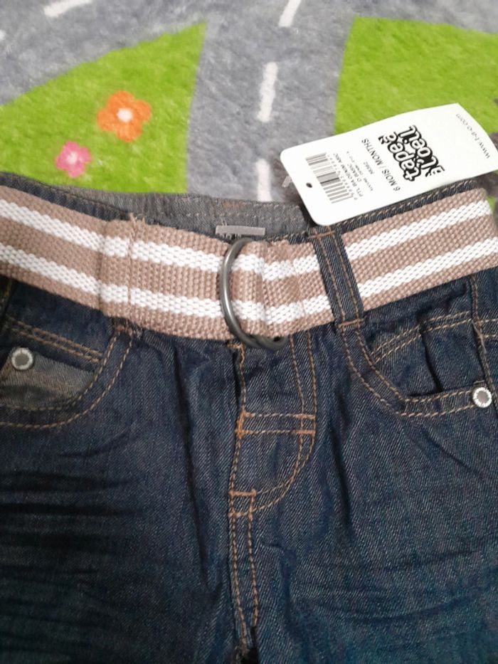 Jeans neuf tape à l 😉 👦 6 mois - photo numéro 2