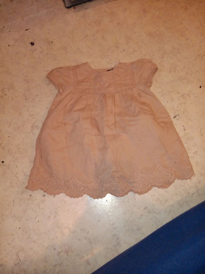 Robe beige effet dentelle 12 mois kiabi pas de vinted go