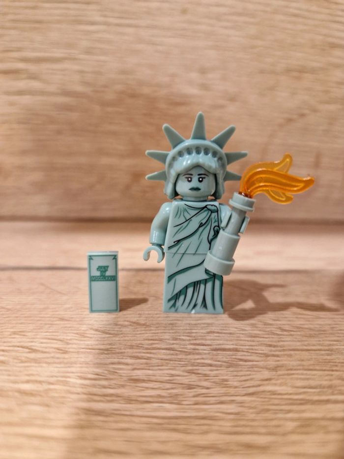 Figurine type lego Statut de la liberté