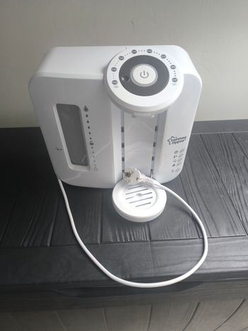 Machine a préparer les biberons